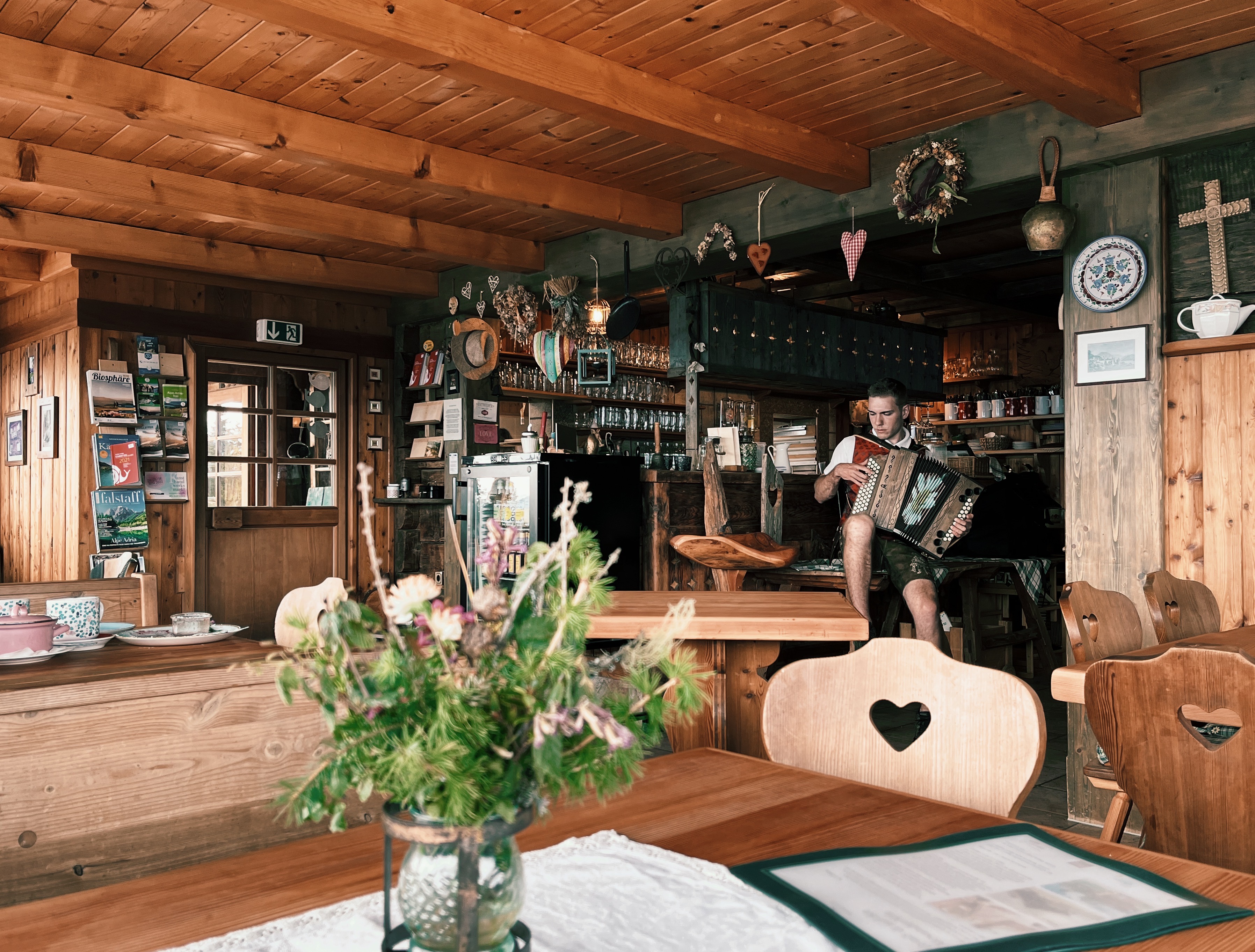 Guestroom Alexanderalm on the Alpe Adria Trail in Austria